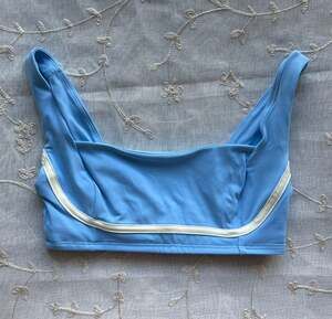 Monday Body Contrast Binding Cropped Sports Bra